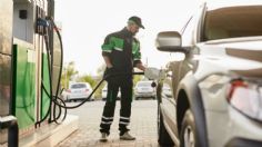 ¿Es malo llenar el tanque justo después de que llega la pipa a la gasolinera?