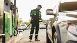 Foto que representa a ¿Es malo llenar el tanque justo después de que llega la pipa a la gasolinera?