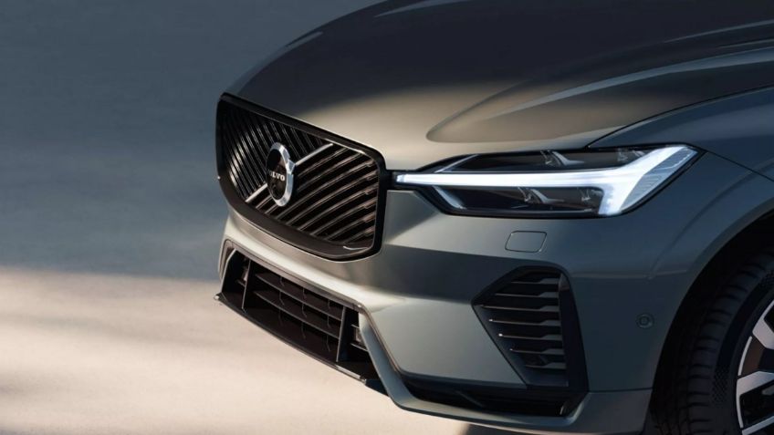 Volvo XC60 2026, la SUV compacta estrena nuevas actualizaciones, modernizándose más