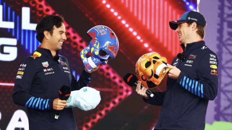Día de Muertos y Los Ángeles Azules ayudan a ganar al GP de México 2024