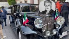 ¡Adiós Paquita la del Barrio! Así es la carroza Cadillac que despidió a la cantante en CDMX