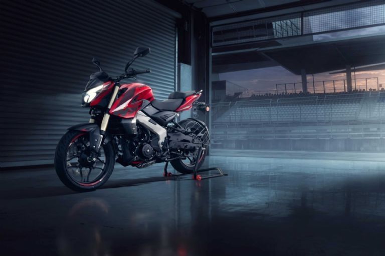 Este es el precio de introducción de la Bajaj Pulsar NS 400 Z