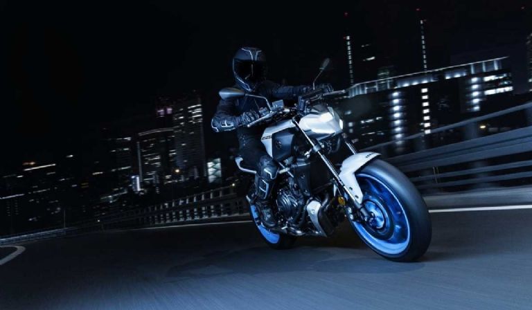 Qué precio tiene la Yamaha MT-07 2025