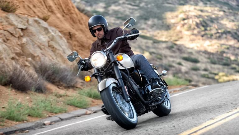 Así son las características de la Kawasaki Vulcan 900 Classic 2025