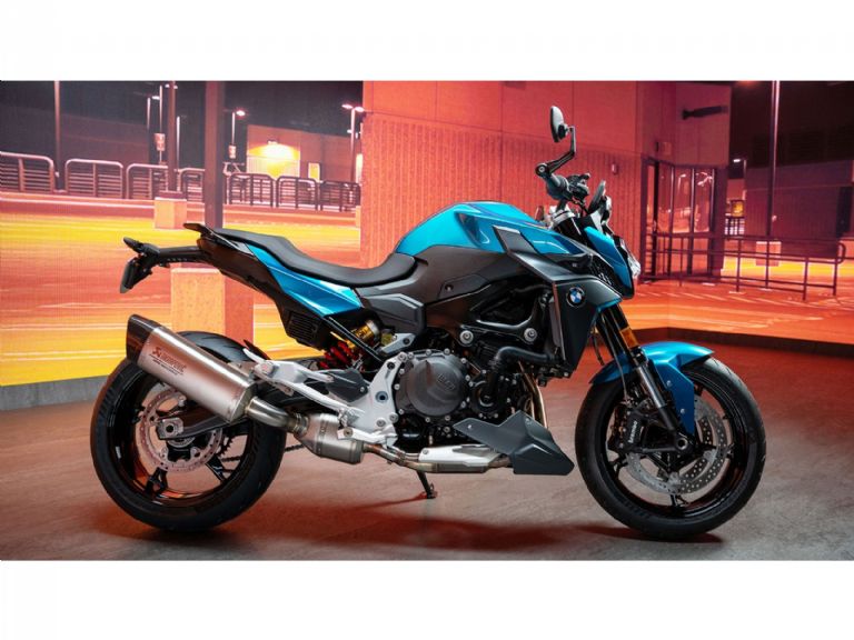 Versiones y precios de la motocicleta BMW F 900 R 2025