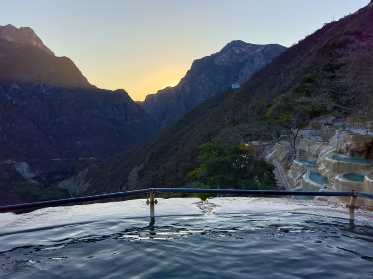 Grutas de Tolantongo Semana Santa 2025 Viaje en carro