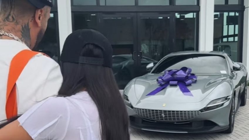 VIRAL: Nicky Jam, este es el Ferrari que le compró a su esposa