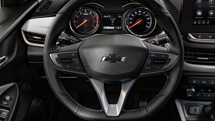 Sedán americano que es bueno, bonito, barato... ¡y ahorrador de combustible!