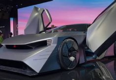 Foto ilustrativa de nota Iván Espinosa, CEO mexicano de Nissan, confirma que el nuevo GT-R ya va en desarrollo