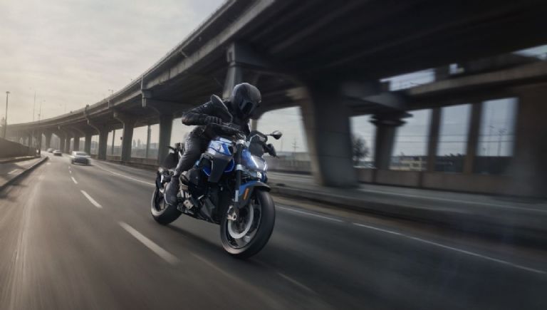 BMW R 1300 R, Motocicleta BMW, BMW Motorrad