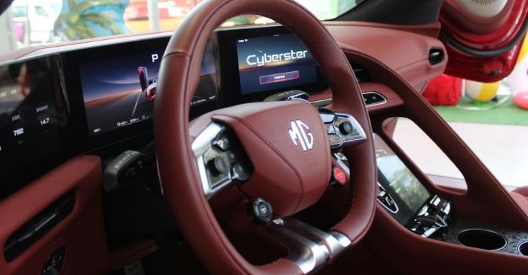 Interior del MG Cyberster