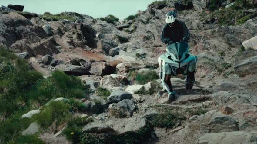 Kawasaki quiere revolucionar la movilidad con este robot cuadrúpedo llamado Corleo