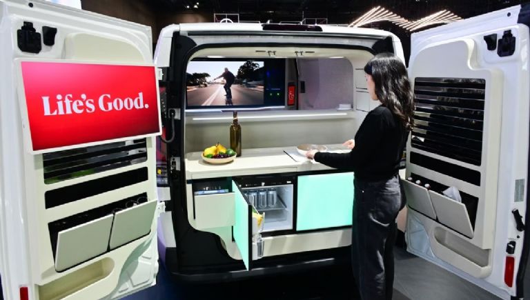 LG y Kia utilizan Inteligencia artificial generativa para la movilidad