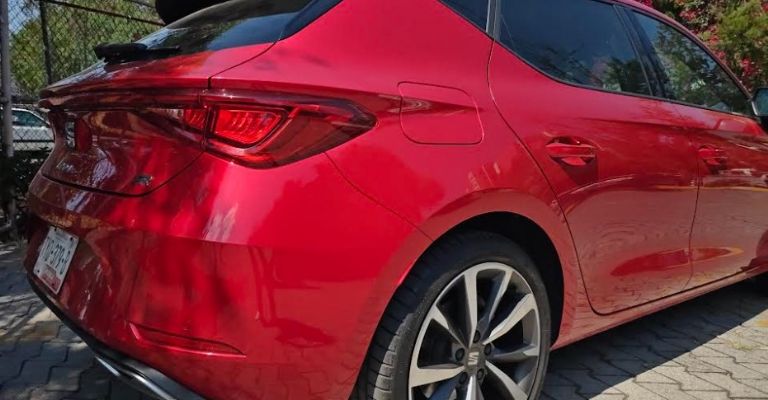 Exterior del SEAT León FR