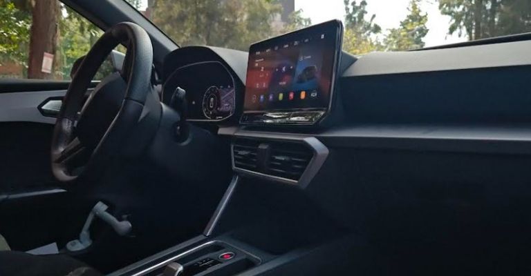 Interior del León FR 2025