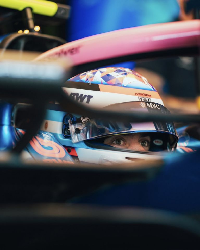 Colapinto dice que cinco carreras no son suficientes para acostumbrarse al auto