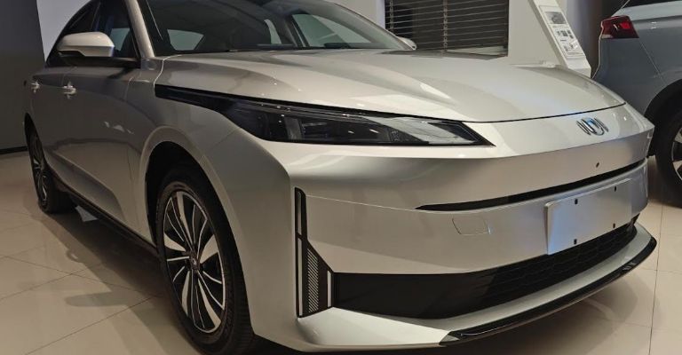 Changan EADO Plus iDD