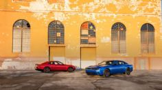¡Dodge Charger Daytona Sedan 2026 es el único muscle car con cuatro puertas! También está disponible en coupé