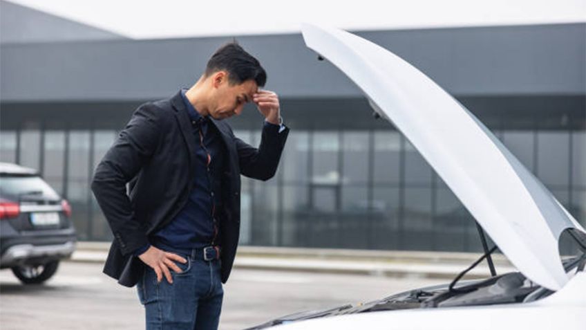 Estas son las señales de alerta de un motor dañado por agua