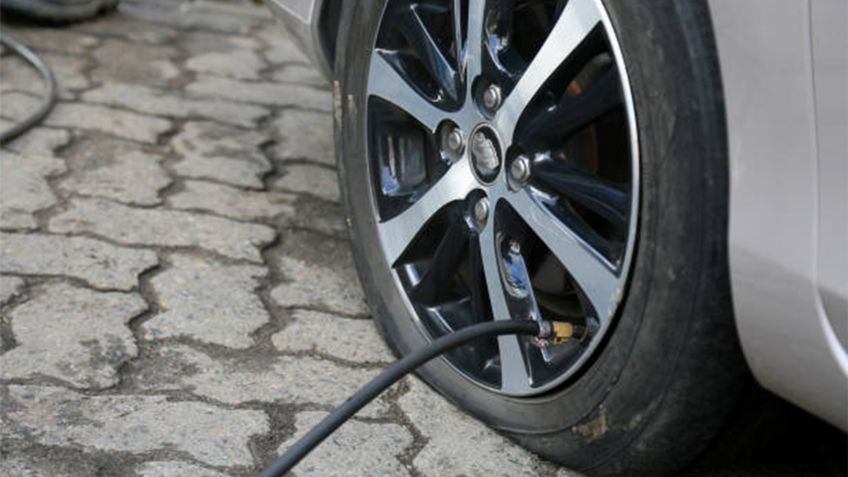 ¿Cómo afectan las lluvias a la presión de las llantas y cómo calibrarlas correctamente?