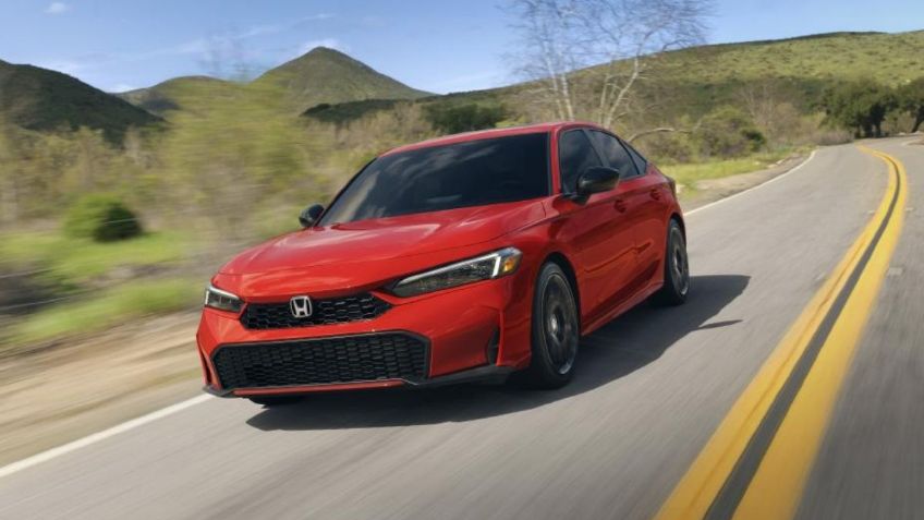 ¿El Honda Civic Hybrid 2025 por qué es considerado el Mejor Auto Nuevo Para Adolescentes?