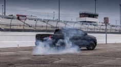 Ram 1500 2026 revive el motor HEMI V-8 de 5.7L con tecnología híbrida eTorque en Europa