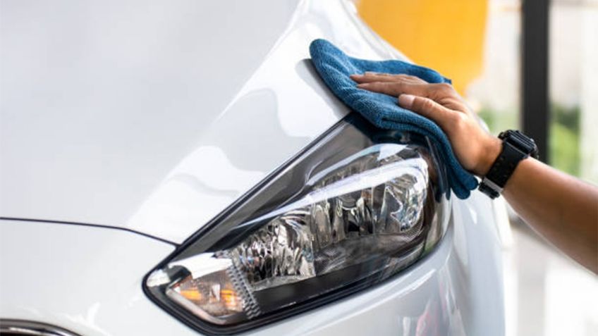 ¿Cómo cuidar los faros de tu auto y mantenerlos brillantes?