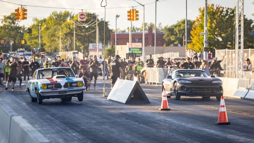 Dodge celebrará una década de colaboración con MotorTrend y hará carreras de arrancones legales