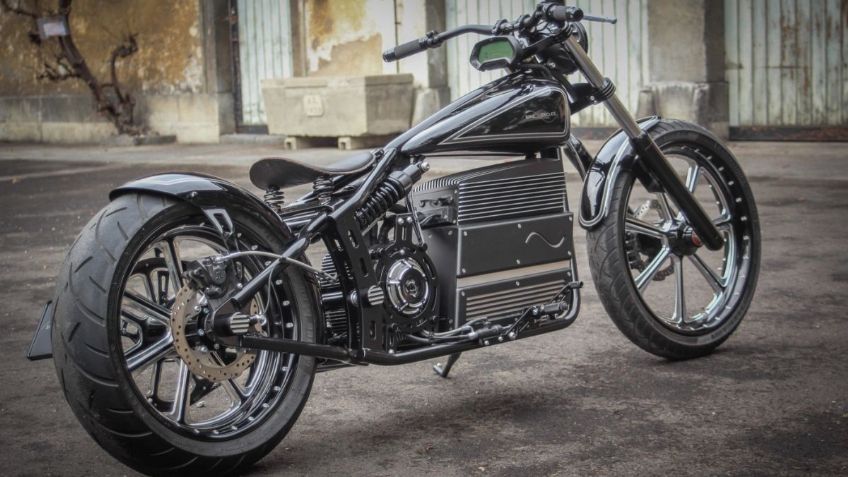 No es Harley-Davidson ni Indian, se trata de una motocicleta chopper eléctrica llamada King Current