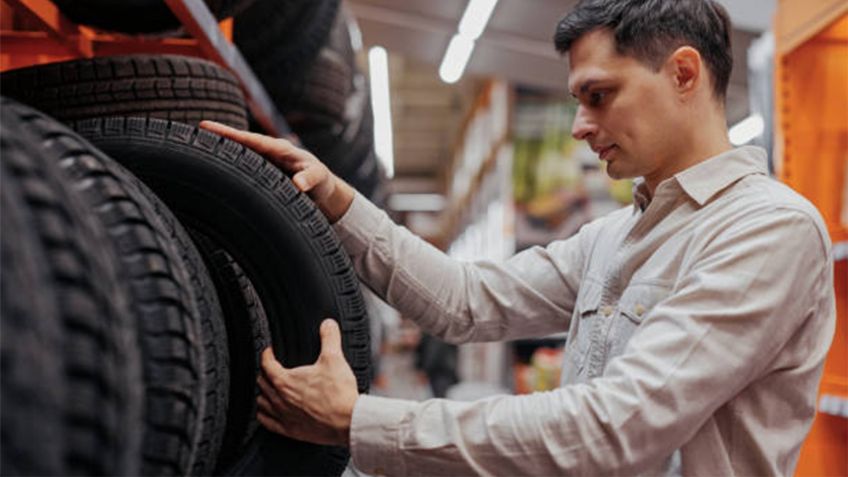 ¿Qué llantas brindan mejor agarre en lluvia? Tipos, diseño y recomendaciones