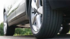 ¿Por qué es importante alinear y balancear las llantas regularmente?