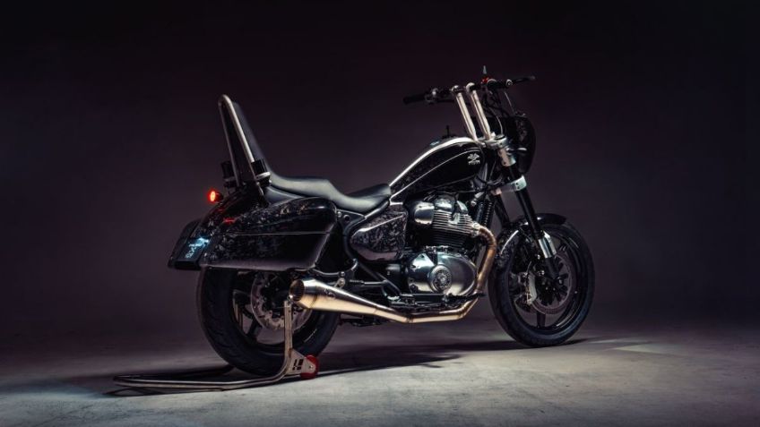 Royal Enfield y The Great Frog presentan una moto chopper británica con diseño atemporal