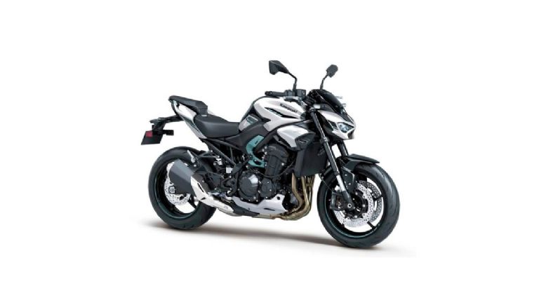 Características y especificaciones de la Kawasaki Z 900 2025