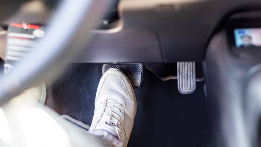 ¿Por qué se escucha un rechinido al frenar y cómo solucionarlo?