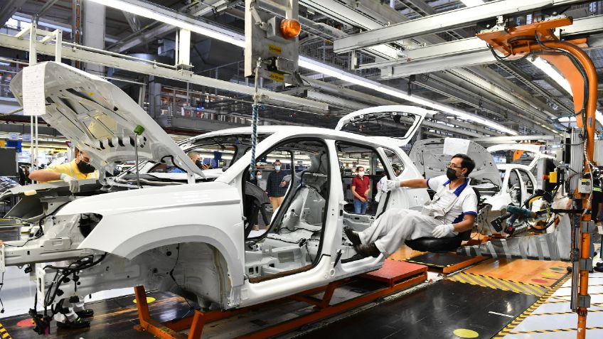 Industria automotriz mexicana en riesgo por arancel del 30% de Trump al acero y aluminio