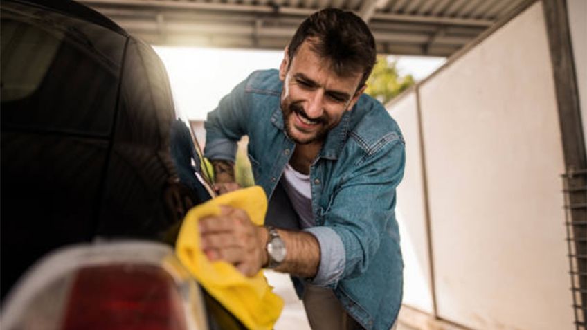 ¿Qué tan seguido conviene encerar tu auto y para qué sirve?