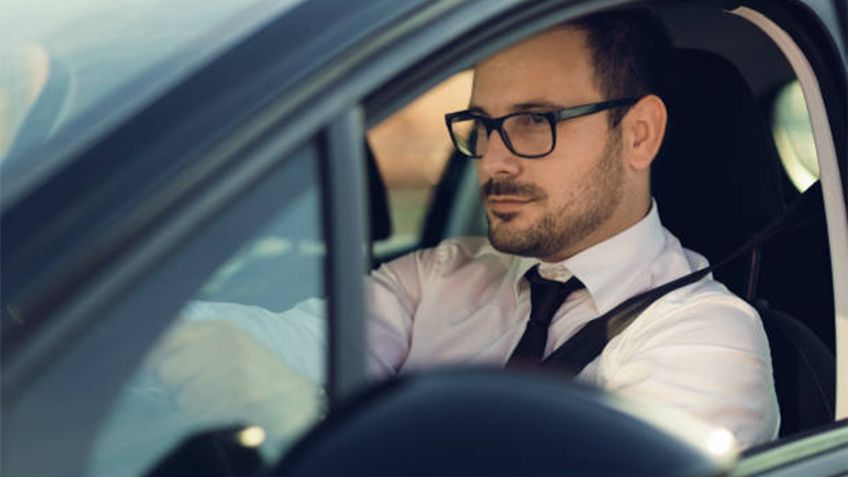 Conducción defensiva: qué es, por qué es importante y cómo aplicarla en tu día a día
