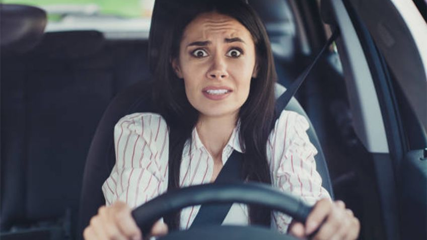 ¿Qué hacer si tu auto se queda sin frenos mientras manejas?