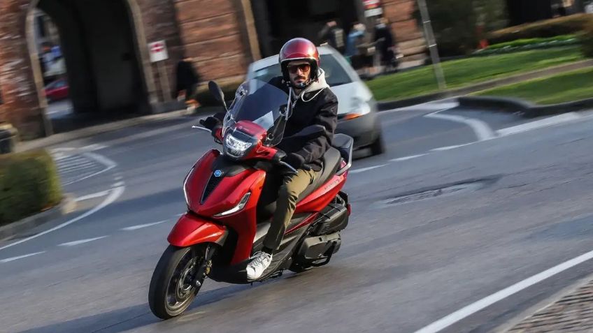 Piaggio Beverly S 400 es un scooter italiano con características deportivas; ¿cuánto cuesta en México?