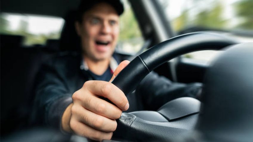 ¿Por qué vibra el auto al frenar o acelerar? Causas comunes y cómo solucionarlo