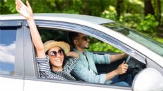 ¿Es verdad que manejar con ventanas abiertas gasta más gasolina?