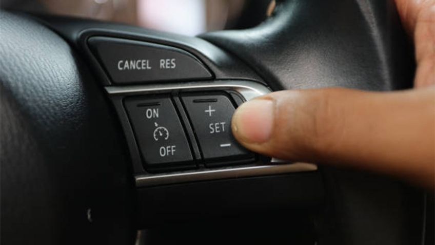 ¿Es seguro usar el control crucero bajo la lluvia? Riesgos y recomendaciones