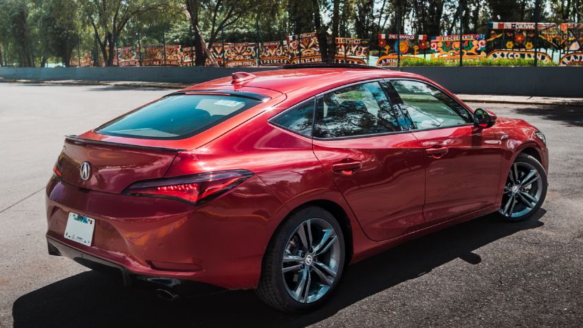 Probamos el Acura Integra A-Spec: potencia, precisión y espacio en un solo sedán