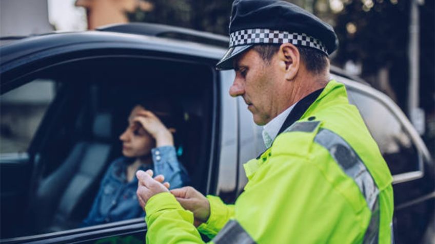 Pasos a seguir si te detiene un policía de tránsito en la CDMX