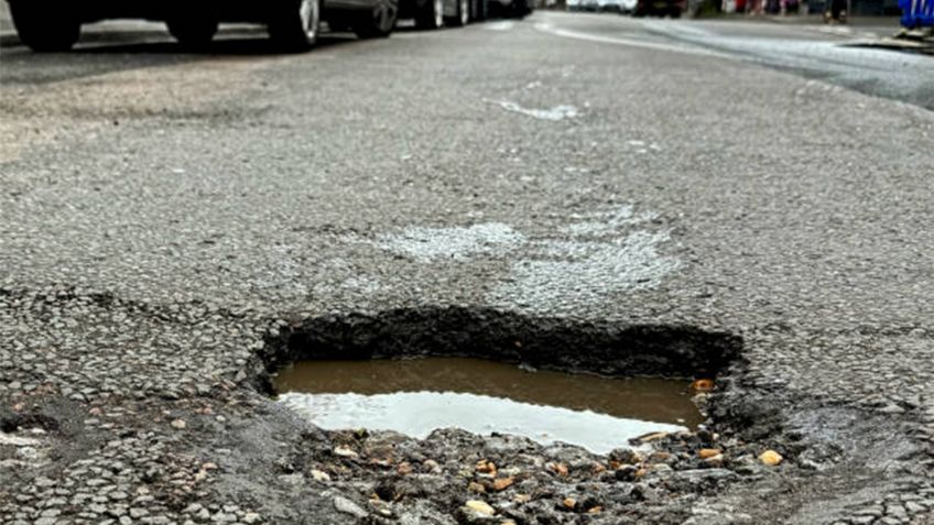 ¿Cómo hacer el reporte de un bache o problema vial a Locatel?