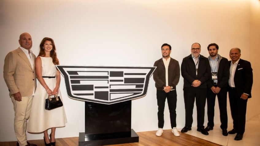 “Checo” Pérez se reúne con directivos del sector automotriz