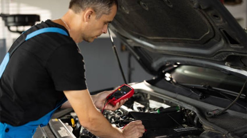 ¿Cómo extender la vida útil de la batería de tu auto eléctrico?