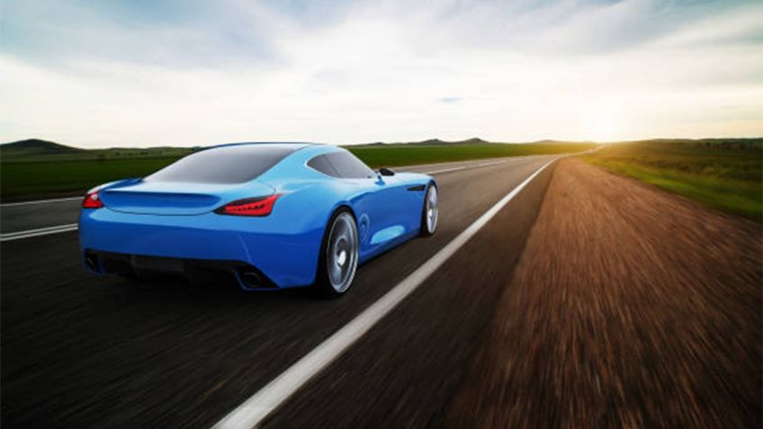 ¿Cómo preparar tu auto eléctrico para un viaje largo?