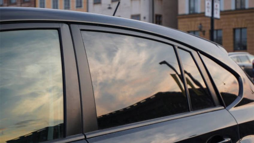 Vidrios polarizados en la CDMX: qué dice el reglamento de tránsito y qué multas aplican