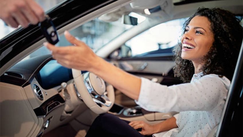 ¿Qué considerar antes de comprar un auto eléctrico en México?